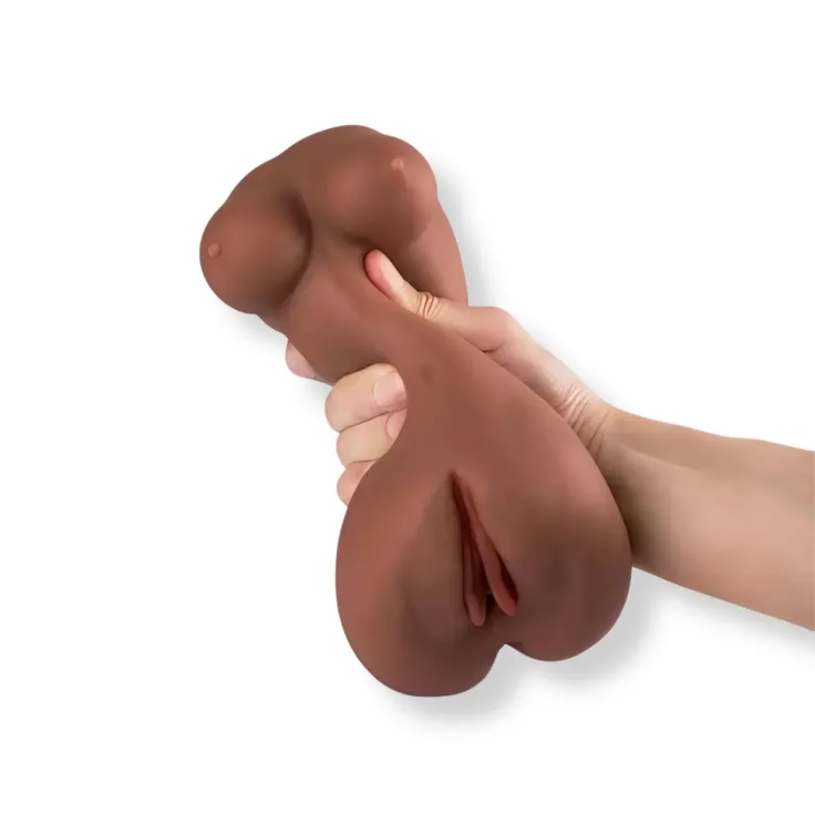 دمية استمناء سيليكون نصفية واقعية بملمس طبيعي من متجر ألعاب زوجية 4 دمية سيليكون طبية فائقة المرونة وناعمة الملمس، اطلبها من متجر ألعاب زوجية بخصوصية تامة وشحن سريع لكافة المدن.